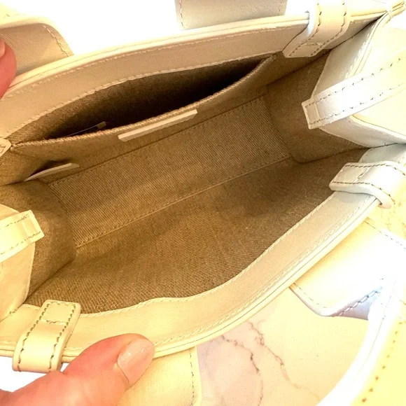 Chloe’ Mini Leather Woody Tote in White - Picture 7 of 12